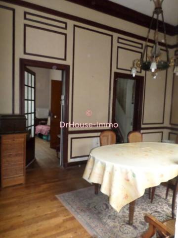 Maison à vendre 10 pièces de 217 m²