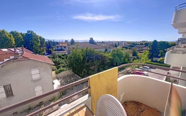 Appartement à vendre    3 pièces • 57,85 m2 Guilherand-Granges