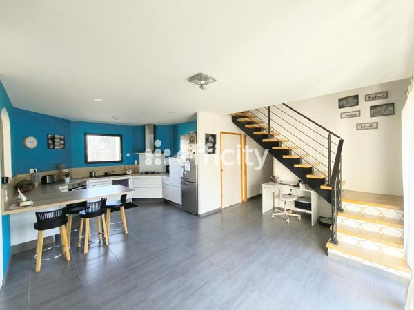 Maison 7 pièces - 166 m²