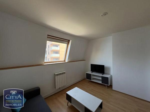 Appartement à louer 2 pièces 51.95m² Dunkerque (59140)