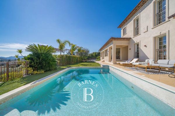 Mougins, Villa 4 Chambres -  250 m² à vendre