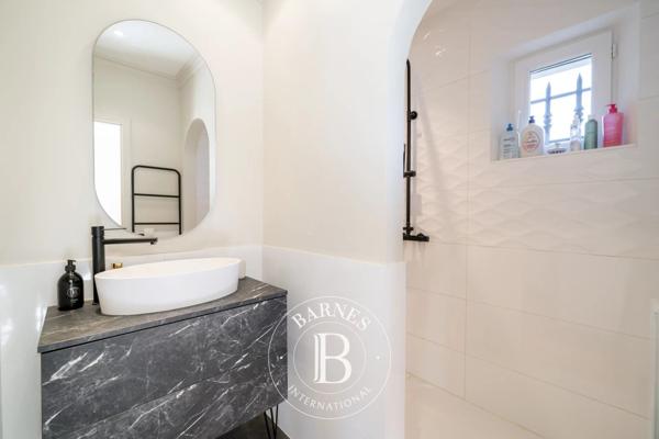 Mougins, Villa 4 Chambres -  250 m² à vendre