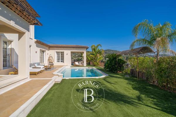 Mougins, Villa 4 Chambres -  250 m² à vendre