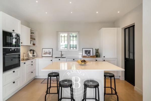 Mougins, Villa 4 Chambres -  250 m² à vendre