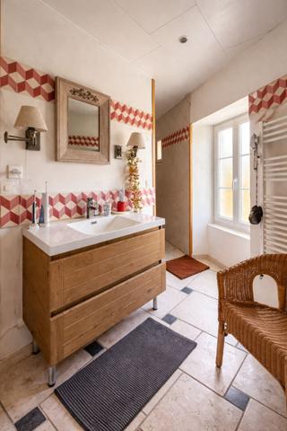 SAINTE-SOULLE PROPRIÉTÉ 223 M² + GITE DE 52 M² 5AUX MULTIPLES POSSIBILITÉS À 15 MINUTES DE LA ROCHELLE  Sainte soulle