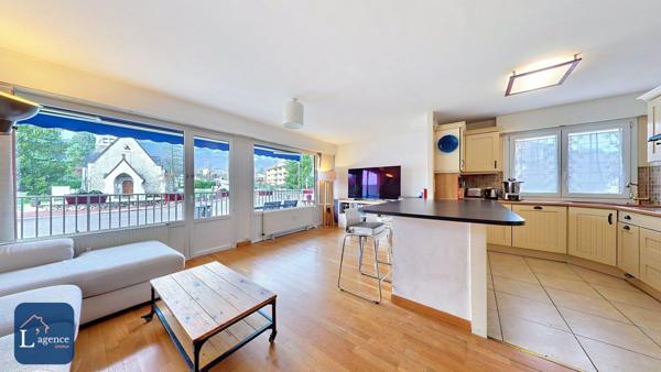 Appartement T4/5 Traversant 114 m² Garage Cave Divonne-les-bains 01220