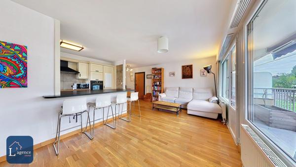 Appartement T4/5 Traversant 114 m² Garage Cave Divonne-les-bains 01220