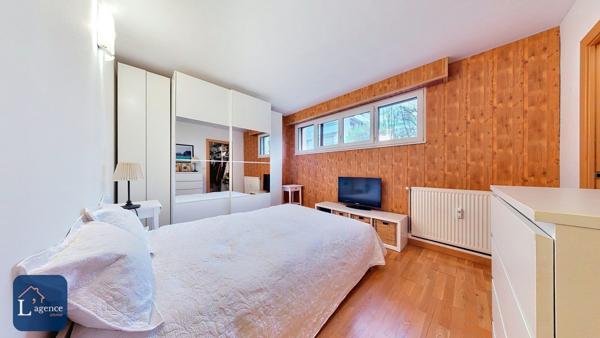 Appartement T4/5 Traversant 114 m² Garage Cave Divonne-les-bains 01220