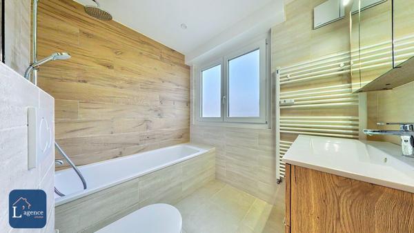 Appartement T4/5 Traversant 114 m² Garage Cave Divonne-les-bains 01220