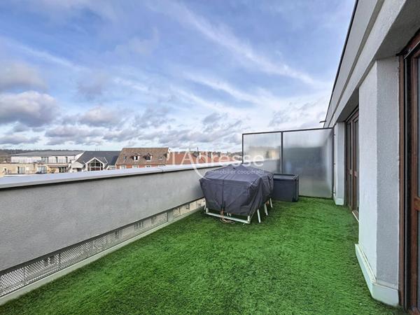 CHELLES Gare - F2 Rooftop Terrasse Panoramique - Sans Travaux