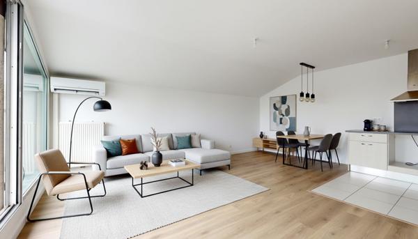 Beau T3 lumineux avec terrasse au dernier étage