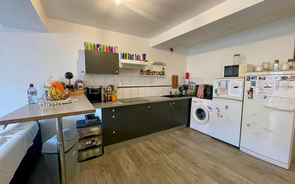 Immeuble à vendre    6 pièces •  Aire-sur-l'Adour