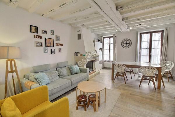 EPERNON CENTRE gare à pied, maison de ville 3 chambres