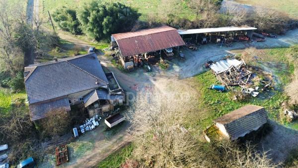 Dpt Gers (32), à vendre proche de NOGARO maison P6 de 214 m² - Terrain de 10803 m2 - Plain pied
