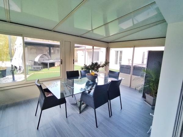 BENET - Maison T9 de plain-pied d'env.197m² avec terrain