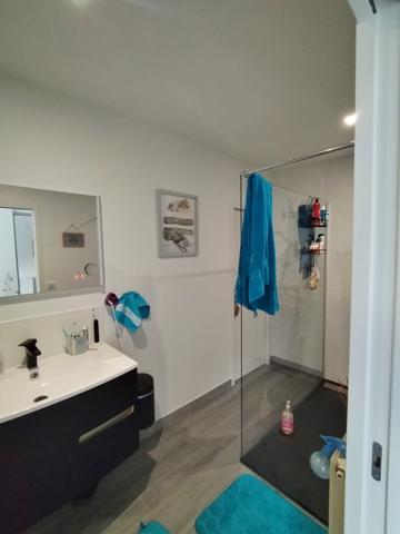 BENET - Maison T9 de plain-pied d'env.197m² avec terrain