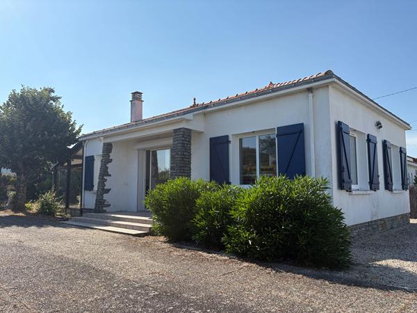 Maison Saint Hilaire De Riez - Sion sur l'Océan 2 chambres + dépendance avec chambre, SE/WC et atelier.