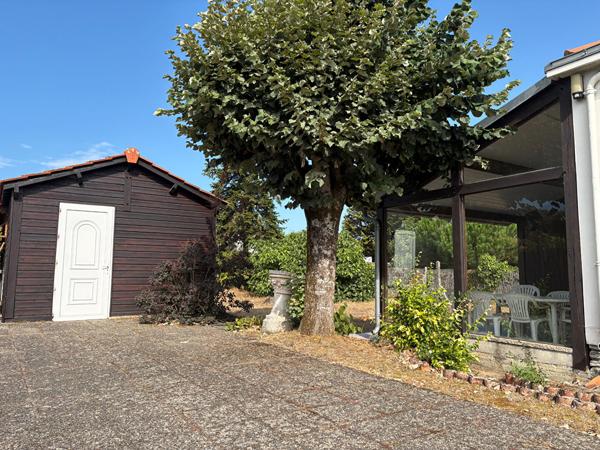 Maison Saint Hilaire De Riez - Sion sur l'Océan 2 chambres + dépendance avec chambre, SE/WC et atelier.