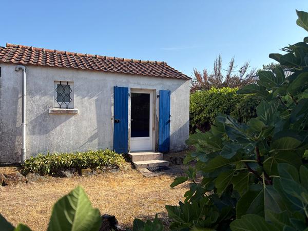 Maison Saint Hilaire De Riez - Sion sur l'Océan 2 chambres + dépendance avec chambre, SE/WC et atelier.