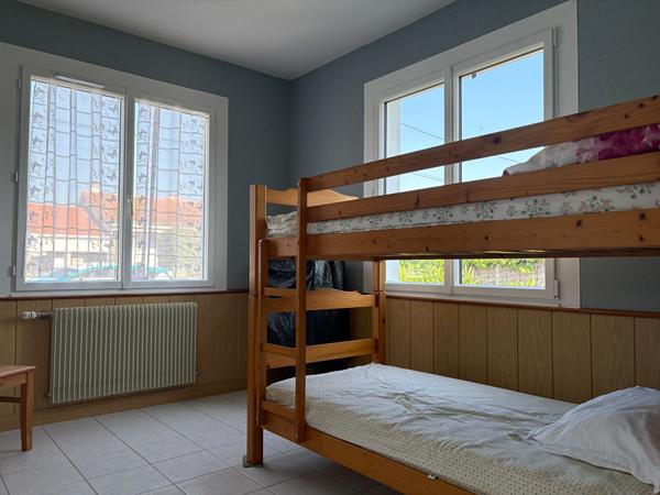 Maison Saint Hilaire De Riez - Sion sur l'Océan 2 chambres + dépendance avec chambre, SE/WC et atelier.
