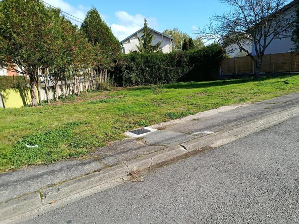 Terrain constructible de 437m2 à Deyvillers