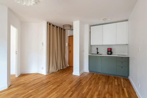 LYON 3 - Saxe Gambetta -Appartement climatisé de 33 m²- 1 chambre - Place de stationnement