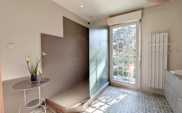 Maison à vendre    5 pièces • 142,54 m2 Lyon 5