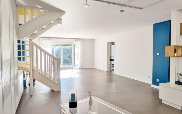 Maison à vendre    5 pièces • 142,54 m2 Lyon 5