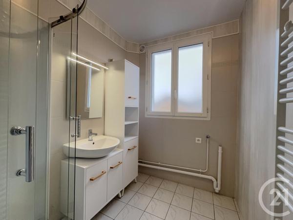 Appartement F4 à vendre  4 pièces - 85 m2 ST JEAN DE LA RUELLE - 45