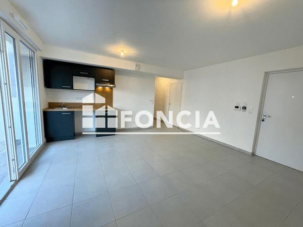 Location Appartement 2 pièces 48 m² - AVENUE ABBE PIERRE Perpignan 66000