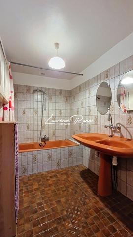 Maison en pierre de 117 m² avec terrain à La Chaise-Dieu (43160)