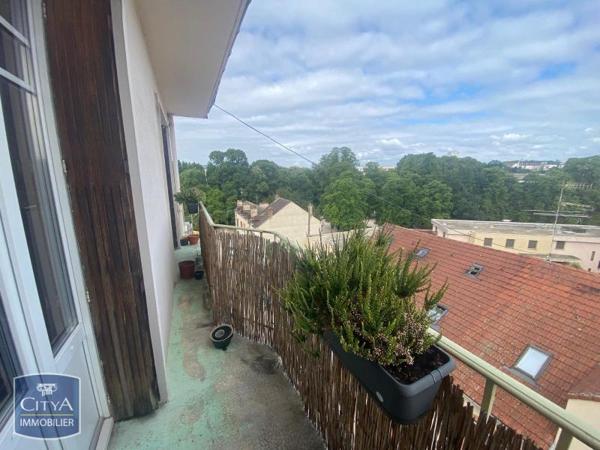 Appartement à louer 4 pièces 75.95m²