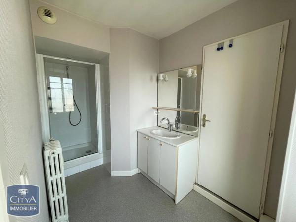Appartement à louer 4 pièces 75.95m² Dijon (21000)