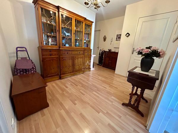 Appartement Poissy 4 pièce(s) 98 m2 €379 000 ** - Référence 9237