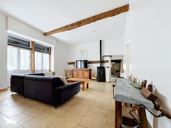 Maison 260 190 € Vergt 5 p 138 m² DPE D