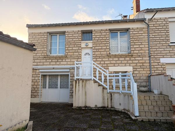À vendre Maison de caractère 4 pièces de 106 m² avec jardin à Lagord Vendôme