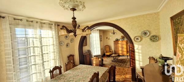 Maison à vendre 8 pièces 147 m² Châteauneuf-en-Thymerais