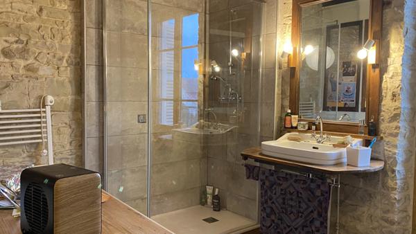 Maison 3 chambres - Jardin - Granges et Ateliers- SARRY (89)