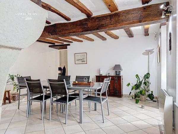 Plain pied, au calme, commercers à 2 mn.