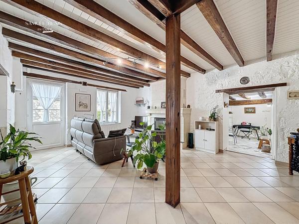 Plain pied, au calme, commercers à 2 mn.