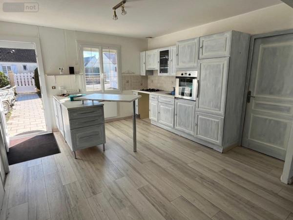 Maison à vendre à Sainte-Jamme-sur-Sarthe dans la Sarthe (72380), ref : 72126-3155