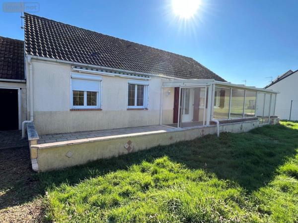 Maison à vendre à Sainte-Jamme-sur-Sarthe dans la Sarthe (72380), ref : 72126-3155