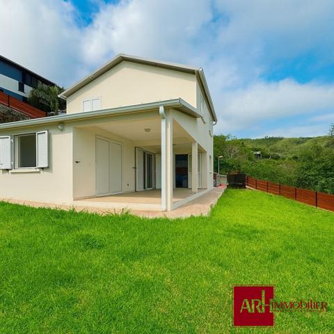 villa recente F4 à étage , vue mer panoramique dans lotissement - terrain borné 451 m2