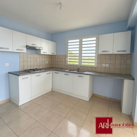 villa recente F4 à étage , vue mer panoramique dans lotissement - terrain borné 451 m2