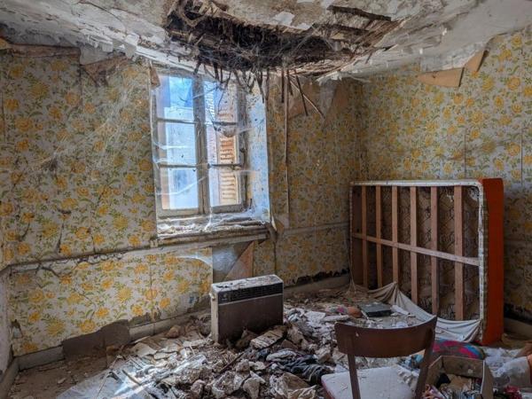 Maison en pierre à rénover avec terrain  – Hauteur de SALINS LES BAINS (Jura)