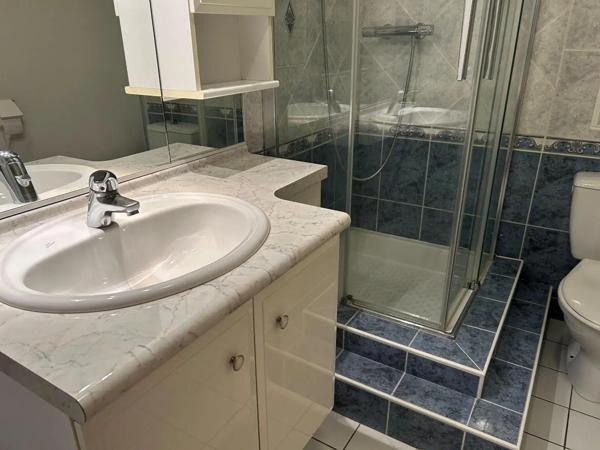 Appartement à louer 5 pièces 119.55m²