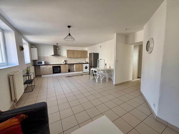Appartement 4 pièces de 75 m² à Saint etienne
