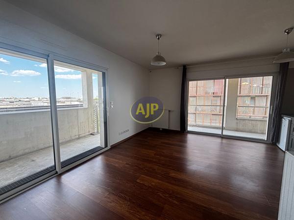 Appartement à louer Nantes : 2 pièces, 41m² avec 1 chambre(s) à 677€ - AJP Immobilier Nantes Sud