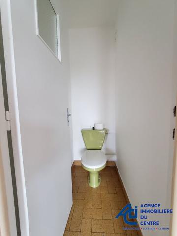 Appartement à louer Pontivy : 2 pièces, 43m² avec 1 chambre(s) à 490€ - AJP Immobilier Pontivy