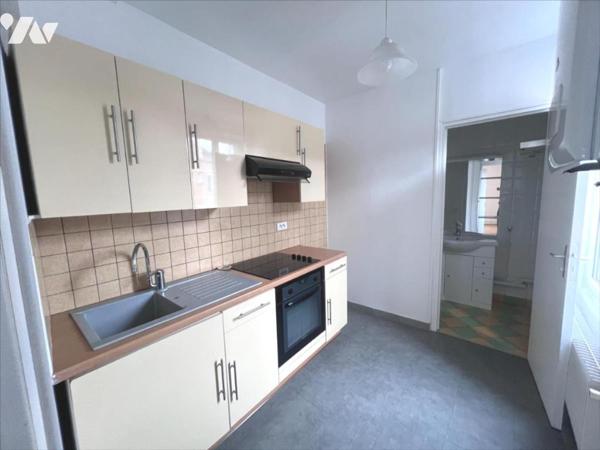 SECTEUR BOULINGRIN Dans un immeuble ancien, un appartement de deux pièces principale
